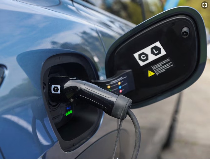 La electrificación que no llega: estiman que en cinco años el 95% de los autos de Argentina seguirán siendo de combustión